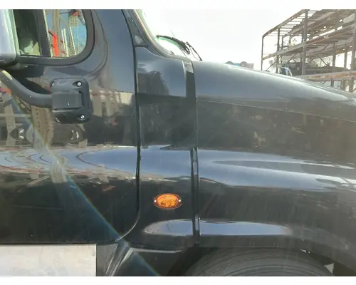 FREIGHTLINER Cascadia 125 Cowl