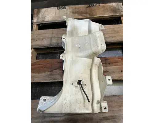 FREIGHTLINER Cascadia 125 Cowl