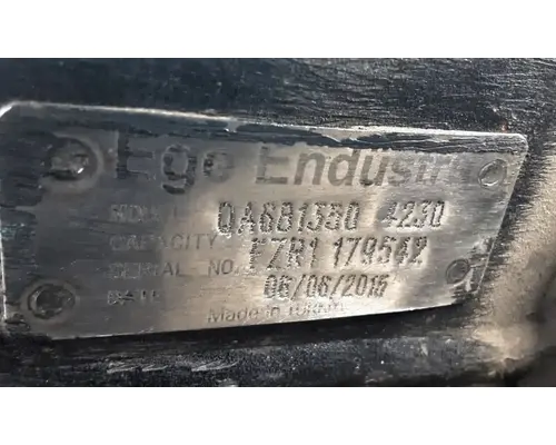 FREIGHTLINER Cascadia 125 Cutoff Tandem Axle