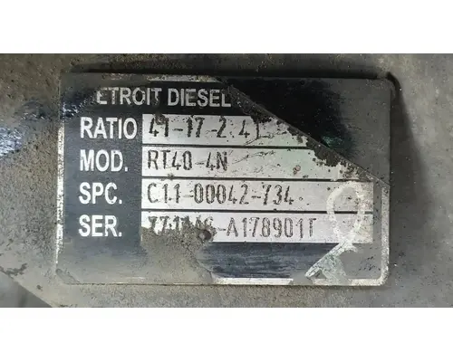 FREIGHTLINER Cascadia 125 Cutoff Tandem Axle