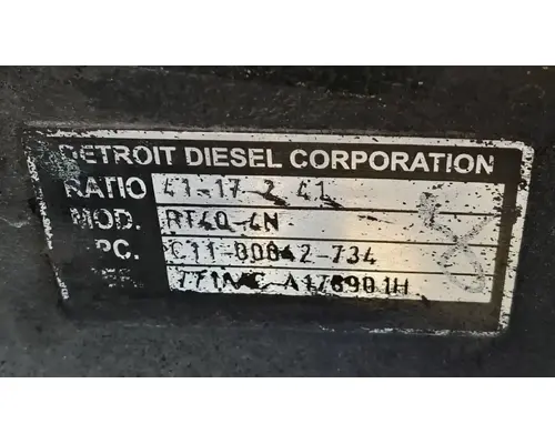 FREIGHTLINER Cascadia 125 Cutoff Tandem Axle