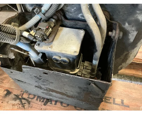 FREIGHTLINER Cascadia 125 DEF Pump