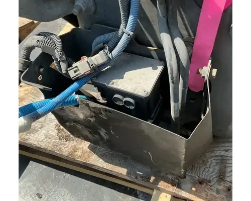 FREIGHTLINER Cascadia 125 DEF Pump