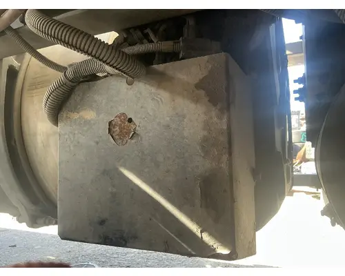 FREIGHTLINER Cascadia 125 DEF Pump