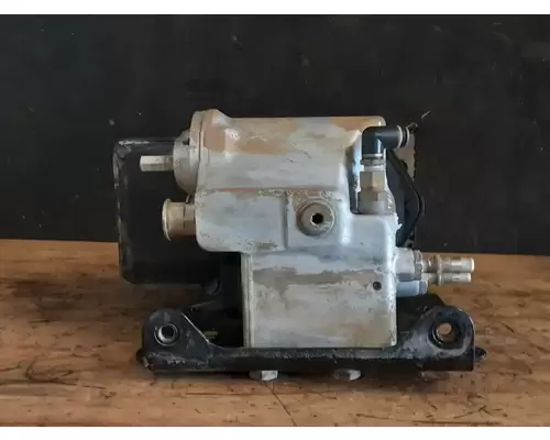 FREIGHTLINER Cascadia 125 DEF Pump