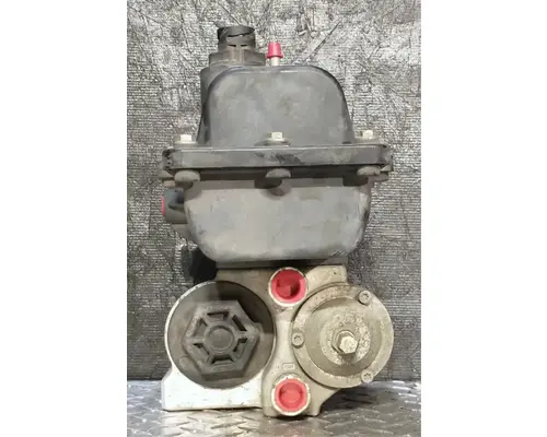 FREIGHTLINER Cascadia 125 DEF Pump