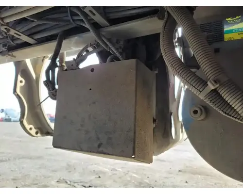 FREIGHTLINER Cascadia 125 DEF Pump