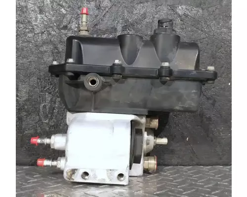 FREIGHTLINER Cascadia 125 DEF Pump