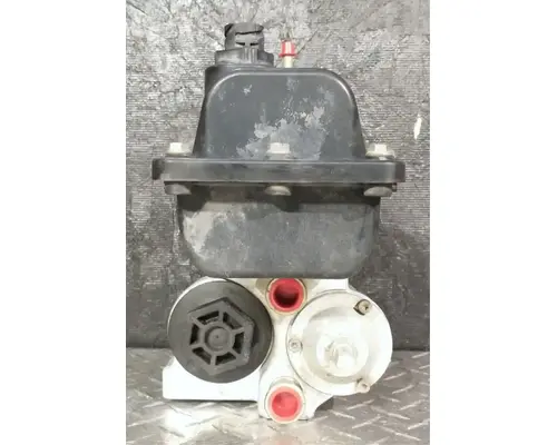 FREIGHTLINER Cascadia 125 DEF Pump