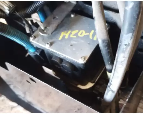 FREIGHTLINER Cascadia 125 DEF Pump