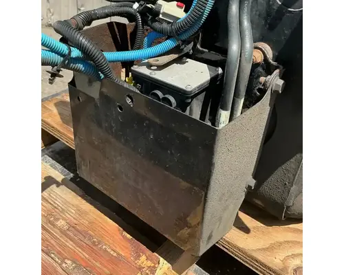 FREIGHTLINER Cascadia 125 DEF Pump