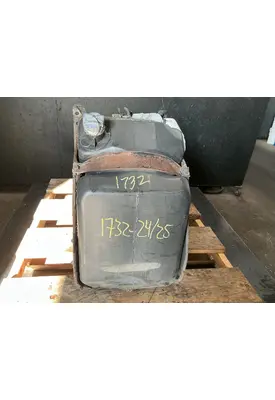 FREIGHTLINER Cascadia 125 DEF Tank