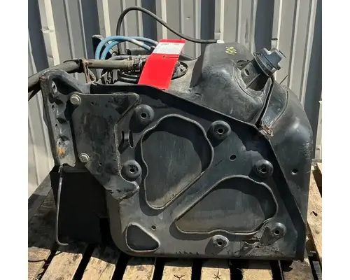 FREIGHTLINER Cascadia 125 DEF Tank