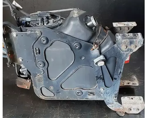 FREIGHTLINER Cascadia 125 DEF Tank
