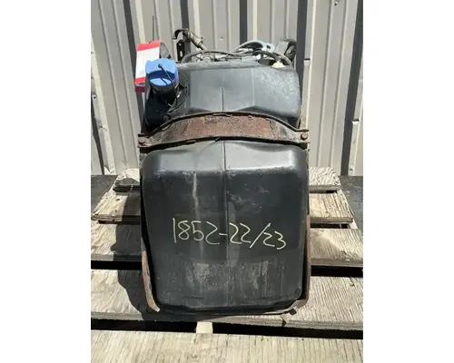 FREIGHTLINER Cascadia 125 DEF Tank