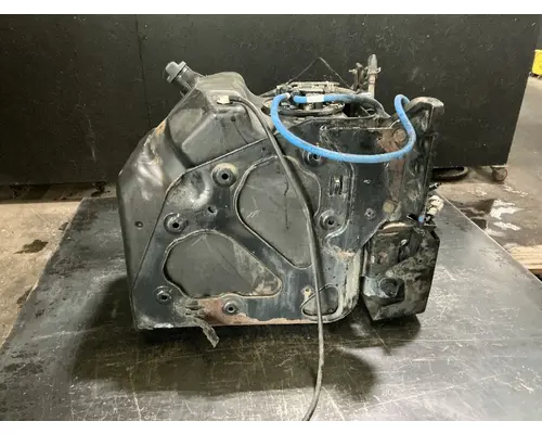 FREIGHTLINER Cascadia 125 DEF Tank