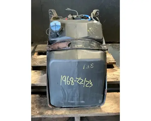 FREIGHTLINER Cascadia 125 DEF Tank