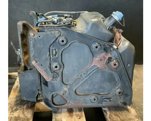 FREIGHTLINER Cascadia 125 DEF Tank