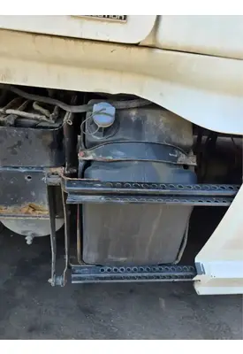 FREIGHTLINER Cascadia 125 DEF Tank