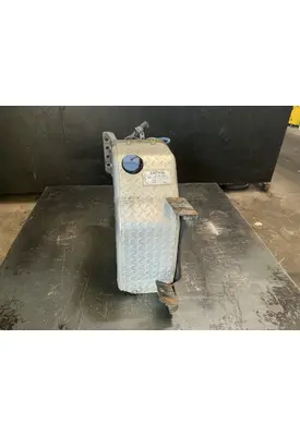 FREIGHTLINER Cascadia 125 DEF Tank