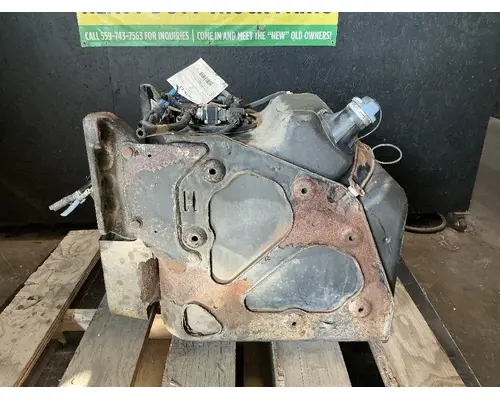 FREIGHTLINER Cascadia 125 DEF Tank