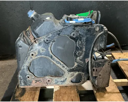 FREIGHTLINER Cascadia 125 DEF Tank