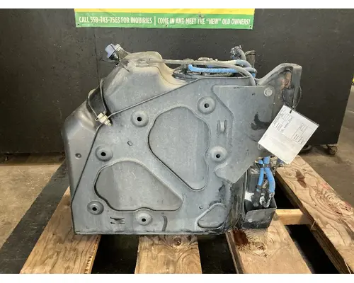 FREIGHTLINER Cascadia 125 DEF Tank