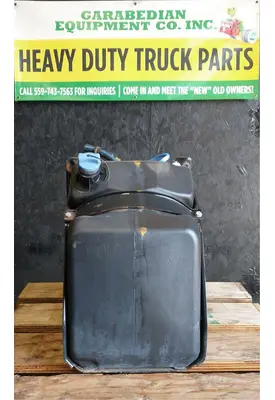 FREIGHTLINER Cascadia 125 DEF Tank