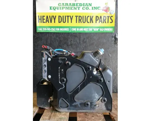 FREIGHTLINER Cascadia 125 DEF Tank