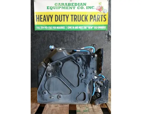 FREIGHTLINER Cascadia 125 DEF Tank