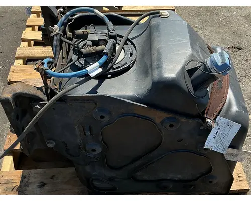FREIGHTLINER Cascadia 125 DEF Tank