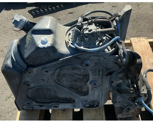 FREIGHTLINER Cascadia 125 DEF Tank
