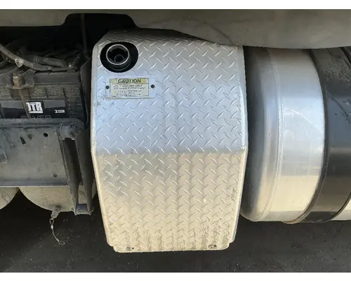 FREIGHTLINER Cascadia 125 DEF Tank