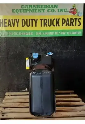 FREIGHTLINER Cascadia 125 DEF Tank