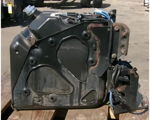 FREIGHTLINER Cascadia 125 DEF Tank