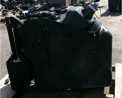 FREIGHTLINER Cascadia 125 DEF Tank