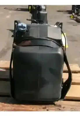 FREIGHTLINER Cascadia 125 DEF Tank