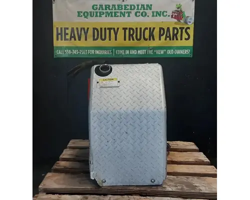 FREIGHTLINER Cascadia 125 DEF Tank