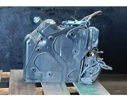 FREIGHTLINER Cascadia 125 DEF Tank