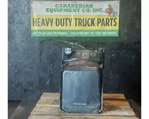 FREIGHTLINER Cascadia 125 DEF Tank