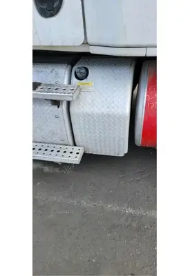 FREIGHTLINER Cascadia 125 DEF Tank
