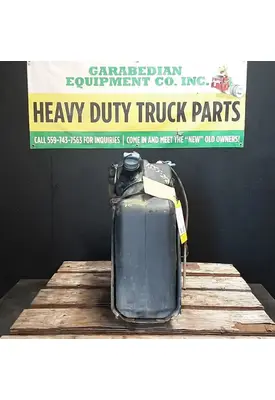 FREIGHTLINER Cascadia 125 DEF Tank