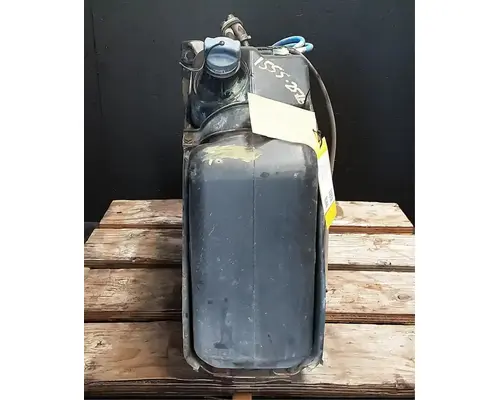 FREIGHTLINER Cascadia 125 DEF Tank