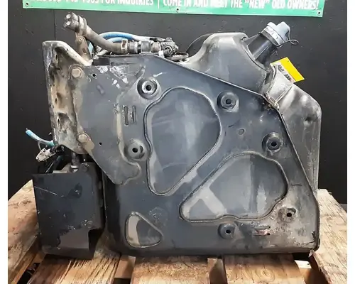 FREIGHTLINER Cascadia 125 DEF Tank