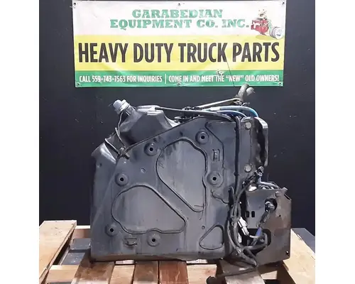 FREIGHTLINER Cascadia 125 DEF Tank