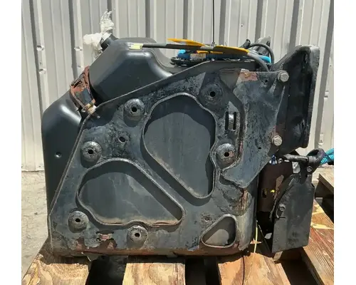 FREIGHTLINER Cascadia 125 DEF Tank