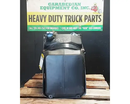 FREIGHTLINER Cascadia 125 DEF Tank
