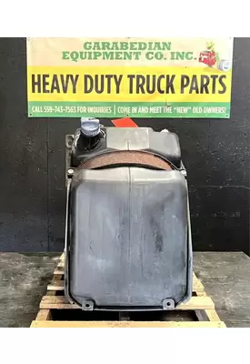 FREIGHTLINER Cascadia 125 DEF Tank
