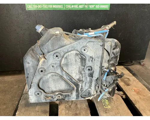 FREIGHTLINER Cascadia 125 DEF Tank