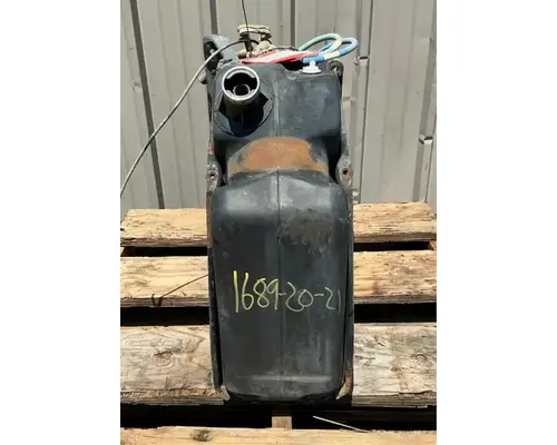 FREIGHTLINER Cascadia 125 DEF Tank